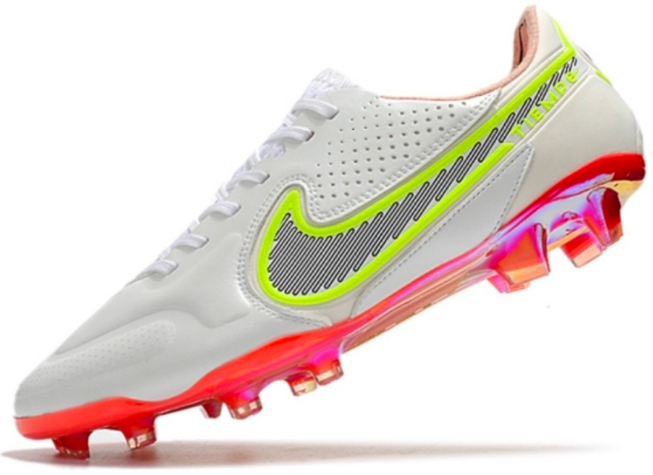Nike Tiempo