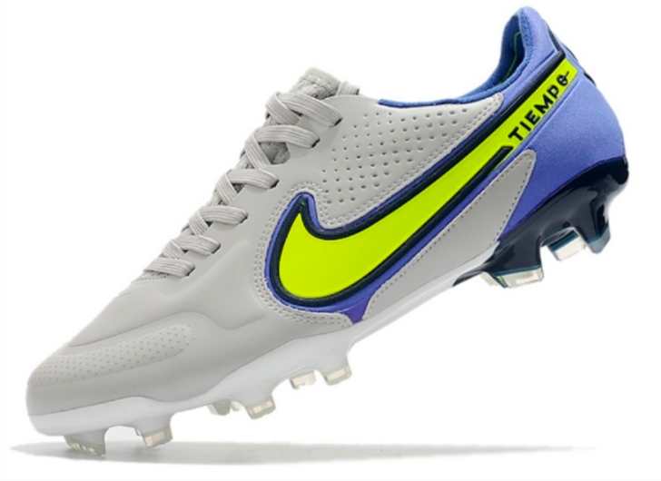 Nike Tiempo