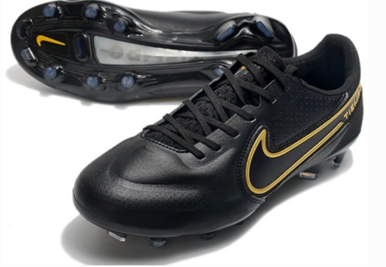 Nike Tiempo