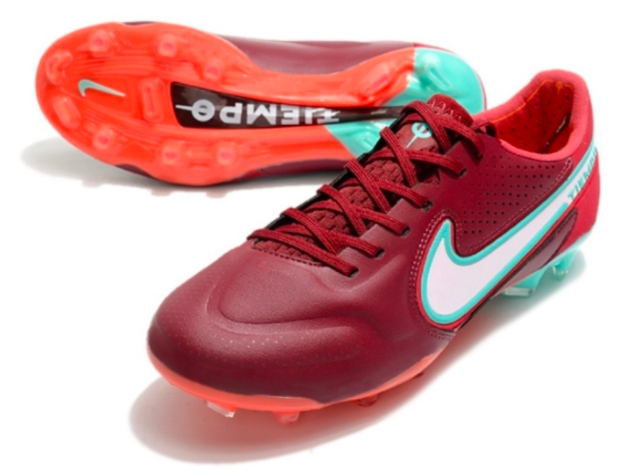 Nike Tiempo