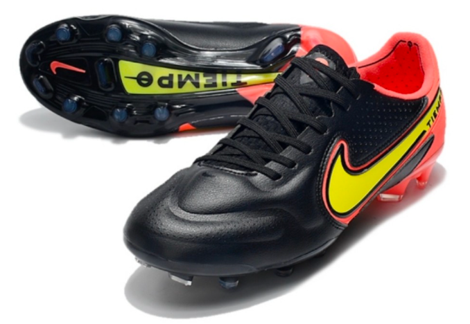 Nike Tiempo