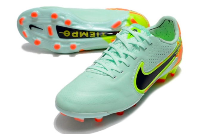 Nike Tiempo
