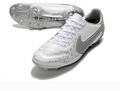 Nike Tiempo